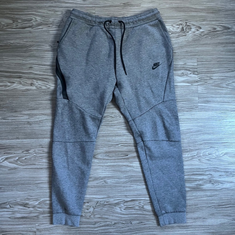 Nike Tech Fleece Joggers Mens Medium Dark Grey Heather Tapered Sweatpants 805162